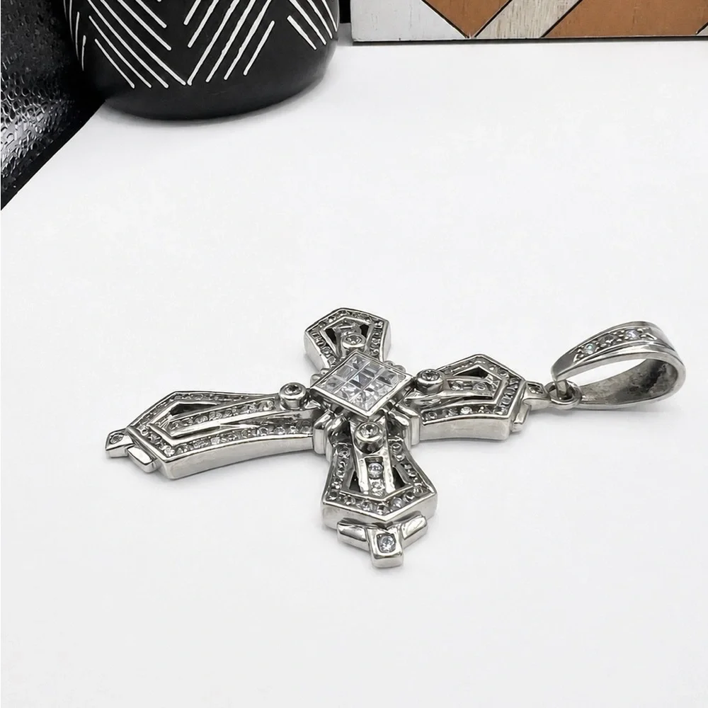 925 Sterling Silver Cubic Zirconia Big Cross Men’s Pendant